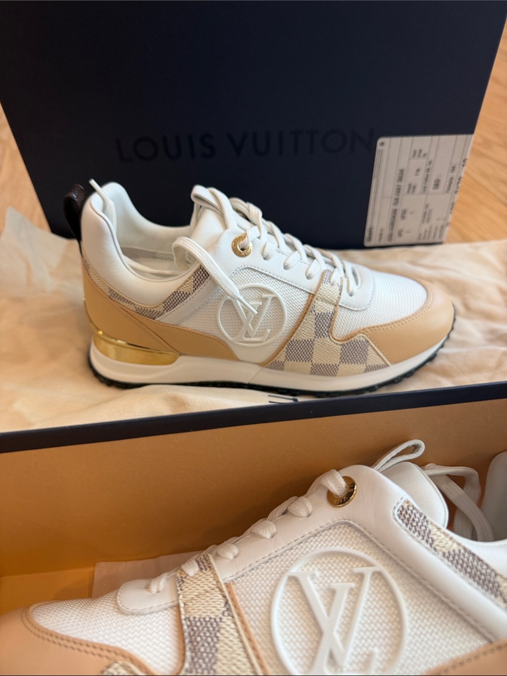 Louis Vuitton White & Beige runaway sneaker 360 N Checkerboard LV Logo Sneaker